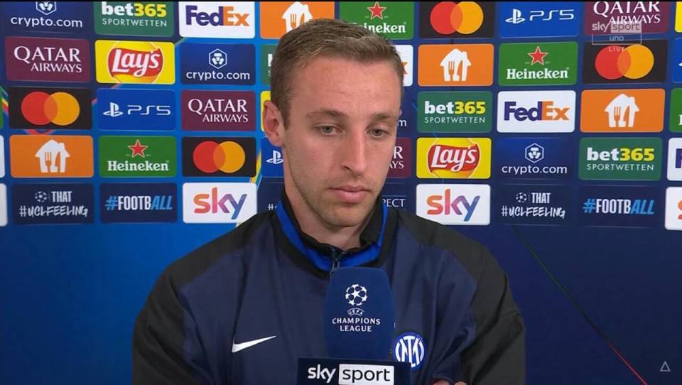 关于国米前锋状态低迷,球迷担心进攻效率的信息 关于国米前锋状态低迷,球迷担心进攻效率的信息