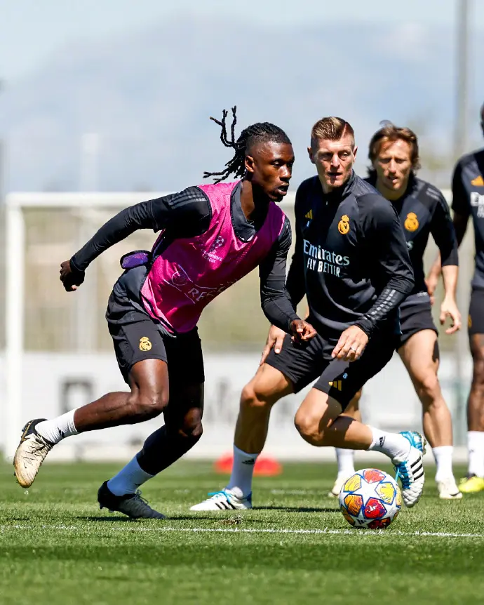 关于皇家马德里备战对阵老对手，教练组磨合阵容的信息